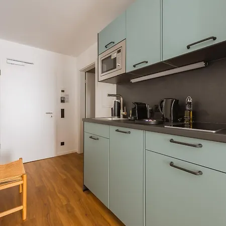 Limehome Wiesdorfer Platz 3* Leverkusen