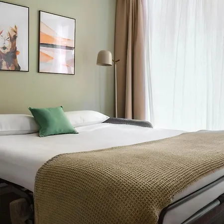Lägenhetshotell Limehome Wiesdorfer Platz 3*