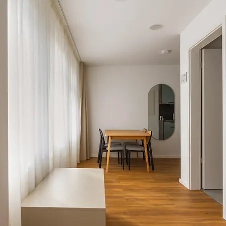Limehome Wiesdorfer Platz Leverkusen