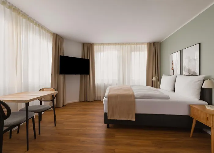 Limehome Wiesdorfer Platz 3* Leverkusen