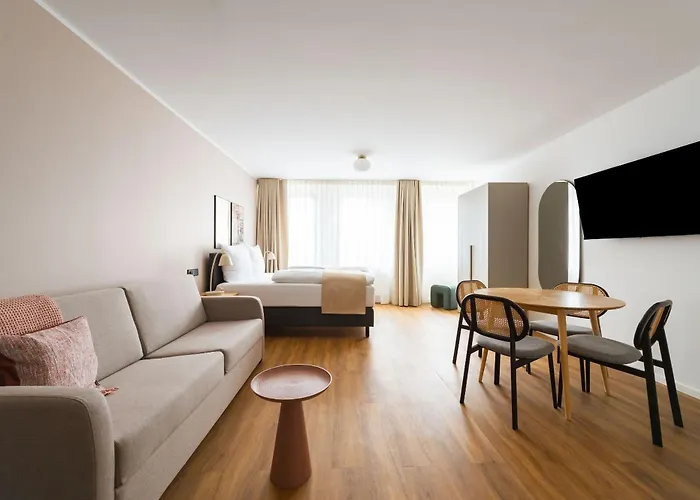 Limehome Wiesdorfer Platz 3* Leverkusen
