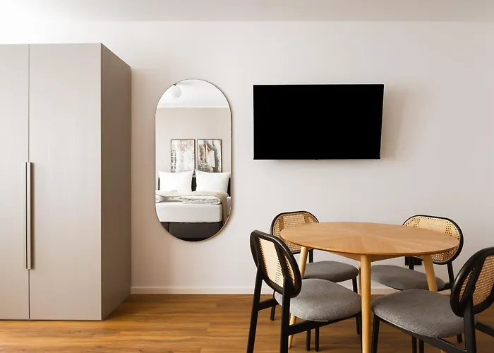 Limehome Wiesdorfer Platz 3* Leverkusen